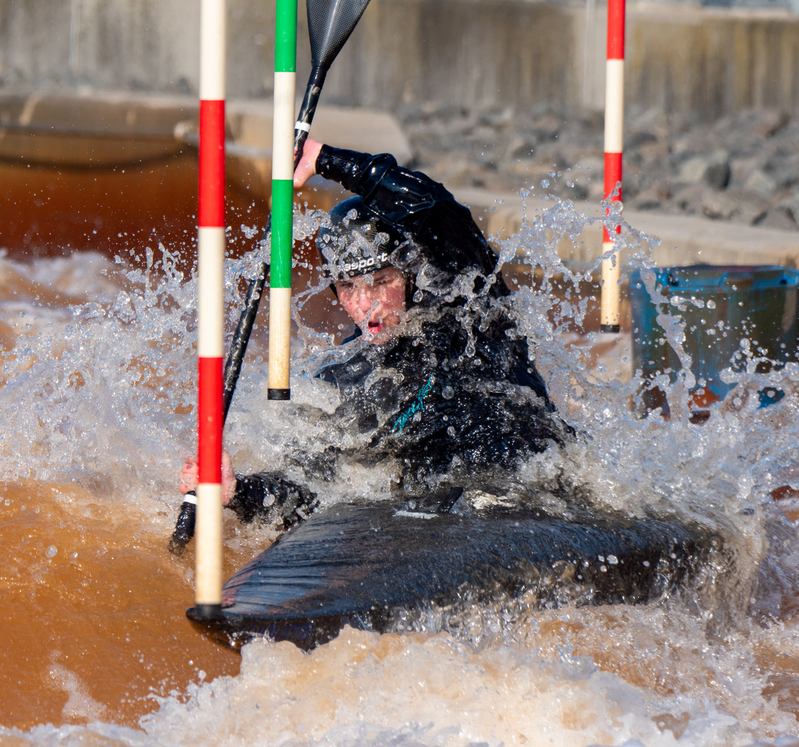 Action im Wildwasserkanal