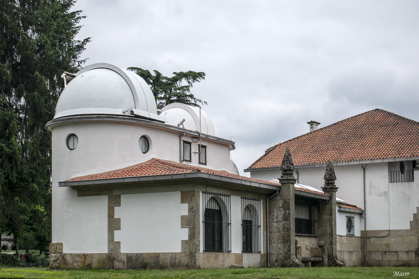 Actual servicio meteorológico.Verano nuboso y  con mucha humedad.