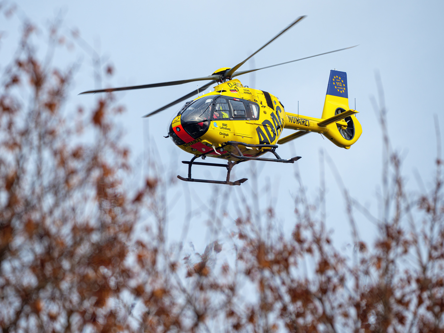 ADAC-Hubschrauber beim den Notarzt-Einsatz