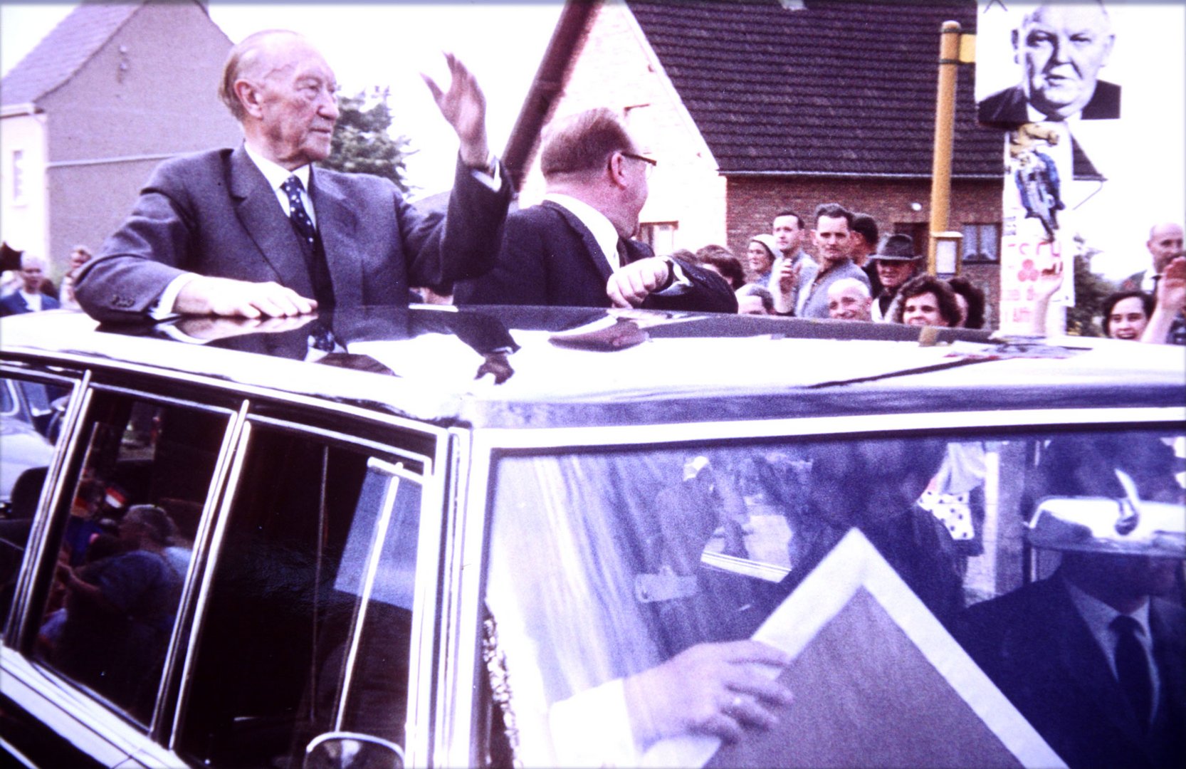    Adenauer besucht unser kleines Dorf