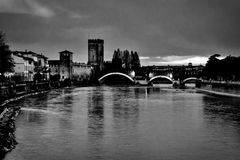 Adige al tramonto, Verona