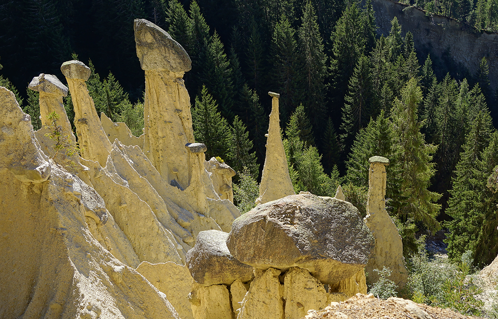 Adige Hoodoos