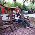 Adirondack chair fun - Spaß auf amerikanischem Gartenmöbel