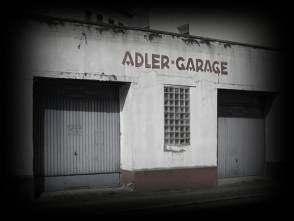 Adler Garage