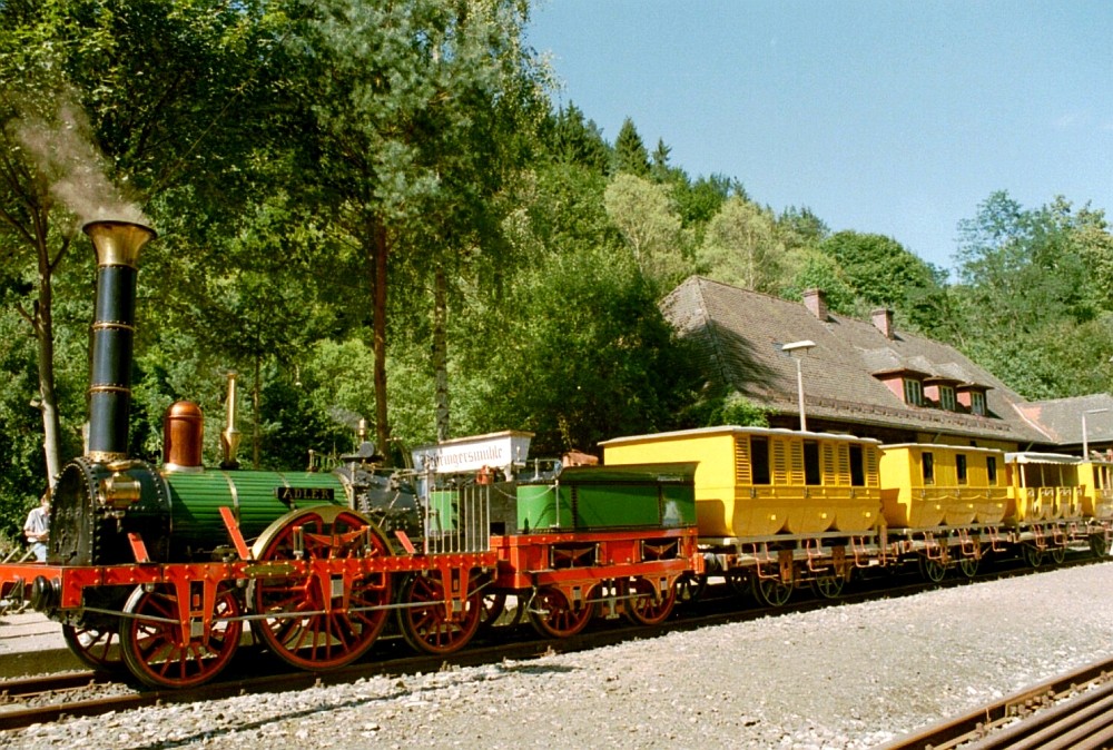 Adler in Behringersmühle - Fränkische Schweiz (Sommer 2000)