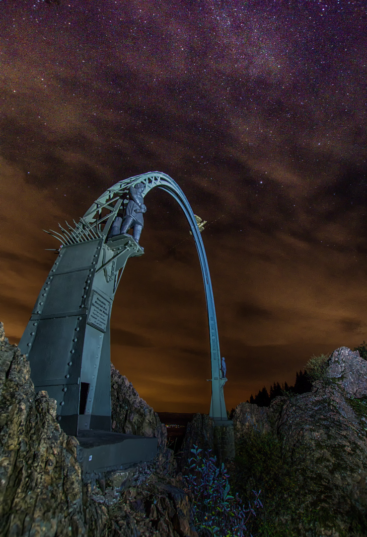 Adlerbogen bei Nacht