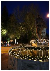 Advent in Frauenfeld IV: Sämannbrunnen mit Schloss