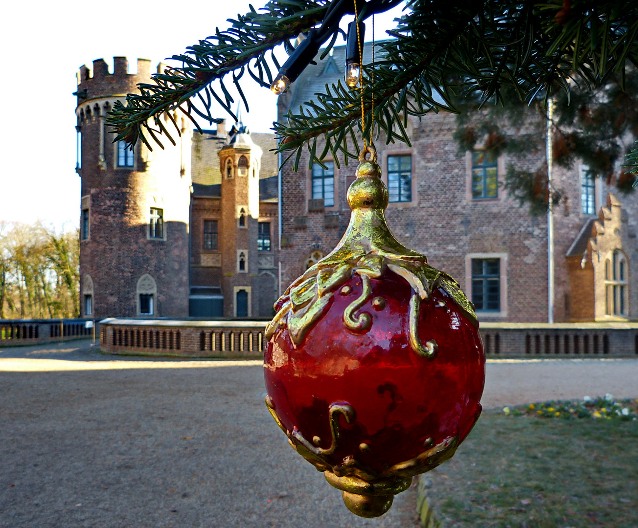 Adventstimmung    im  Schlosspark    Paffendorf