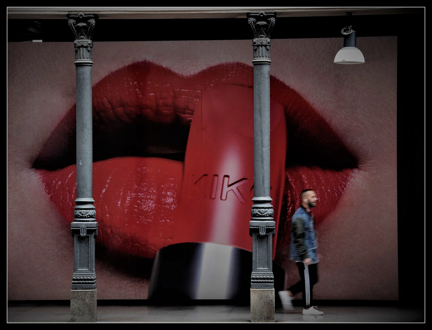  advertising  lips