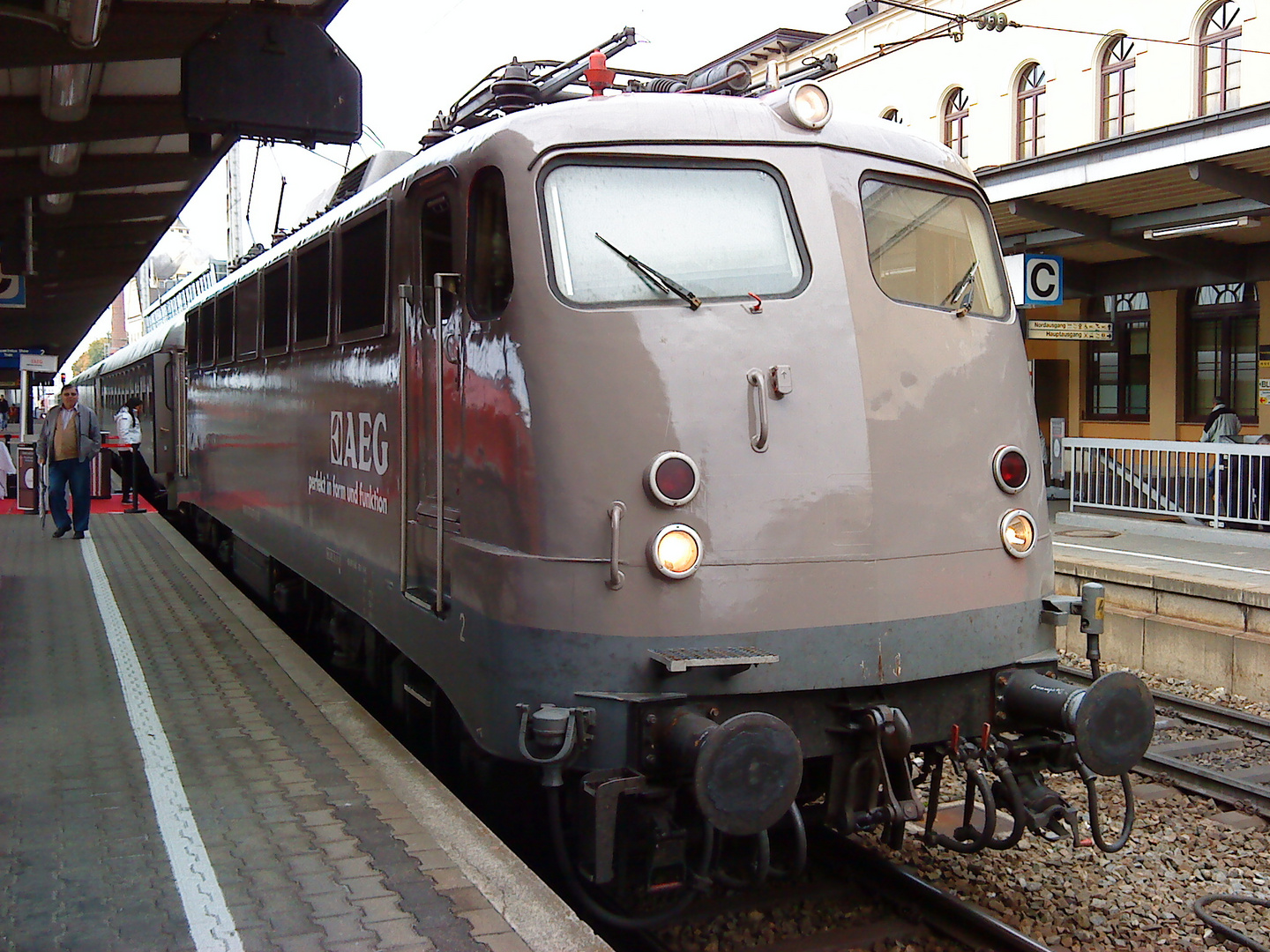 AEG Showtrain