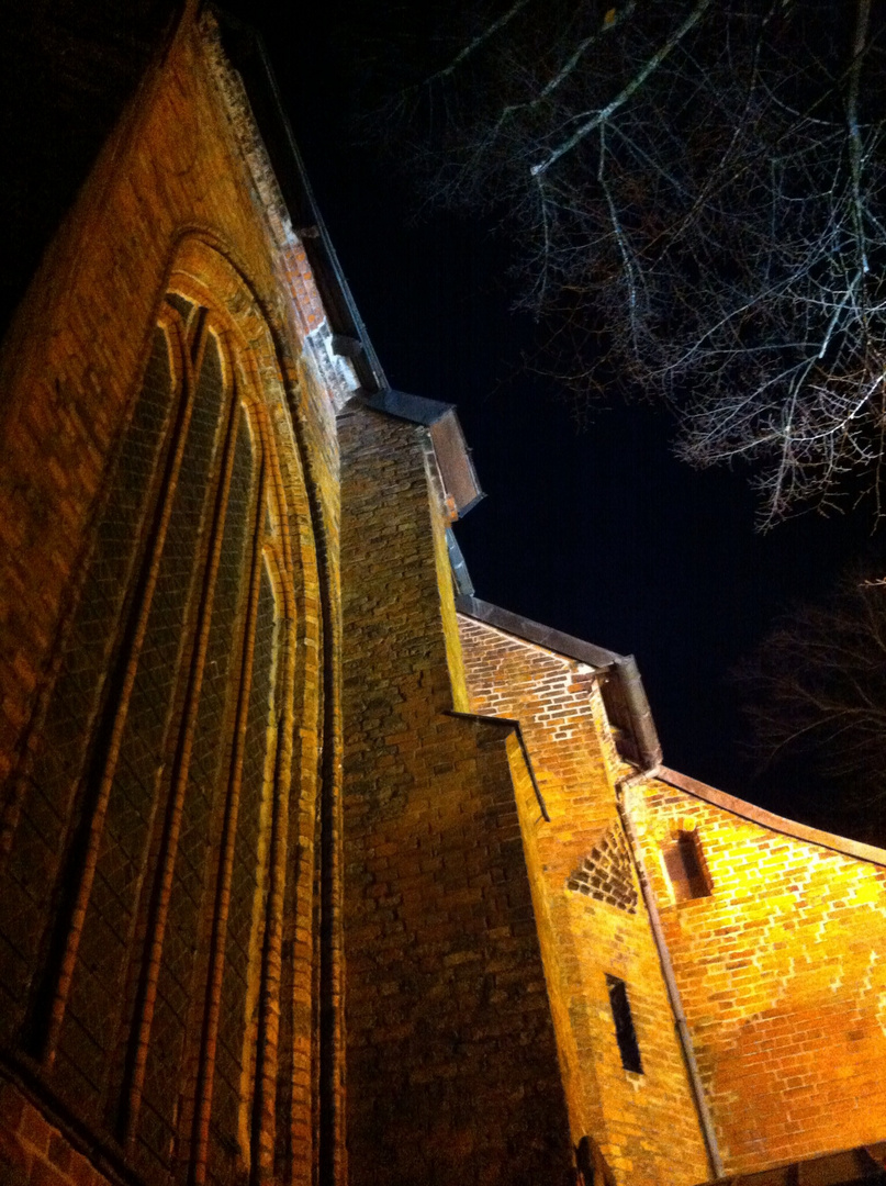 Aegidienkirche in Lübeck bei Nacht
