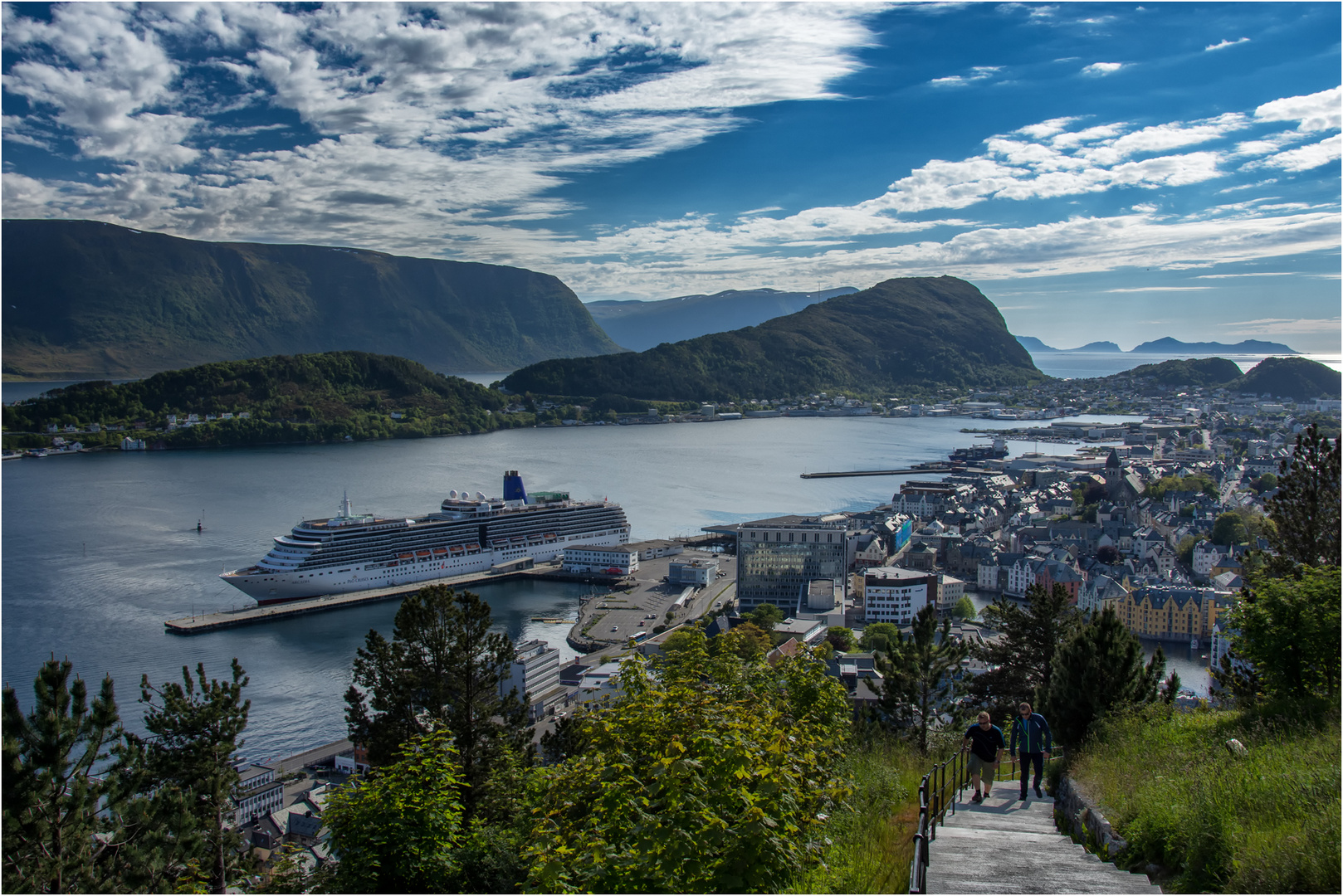 Älesund der Blick vom Hausberg Aksla