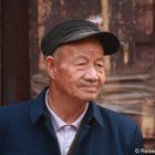Älterer Mann in der Altstadt von Pingyao