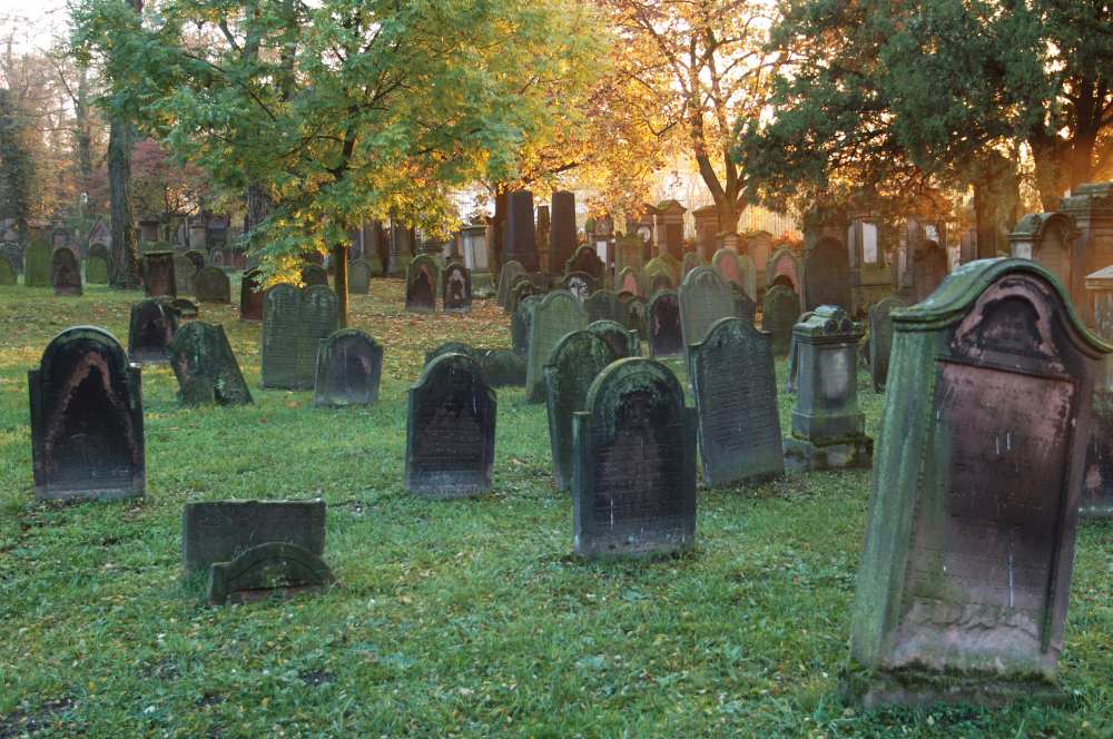 Älteste Judenfriedhof Deutschlands in Worms