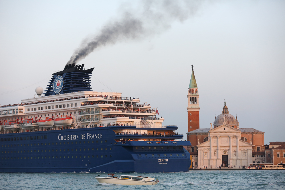 Ärger um die Kreuzfahrtschiffe in Venedig