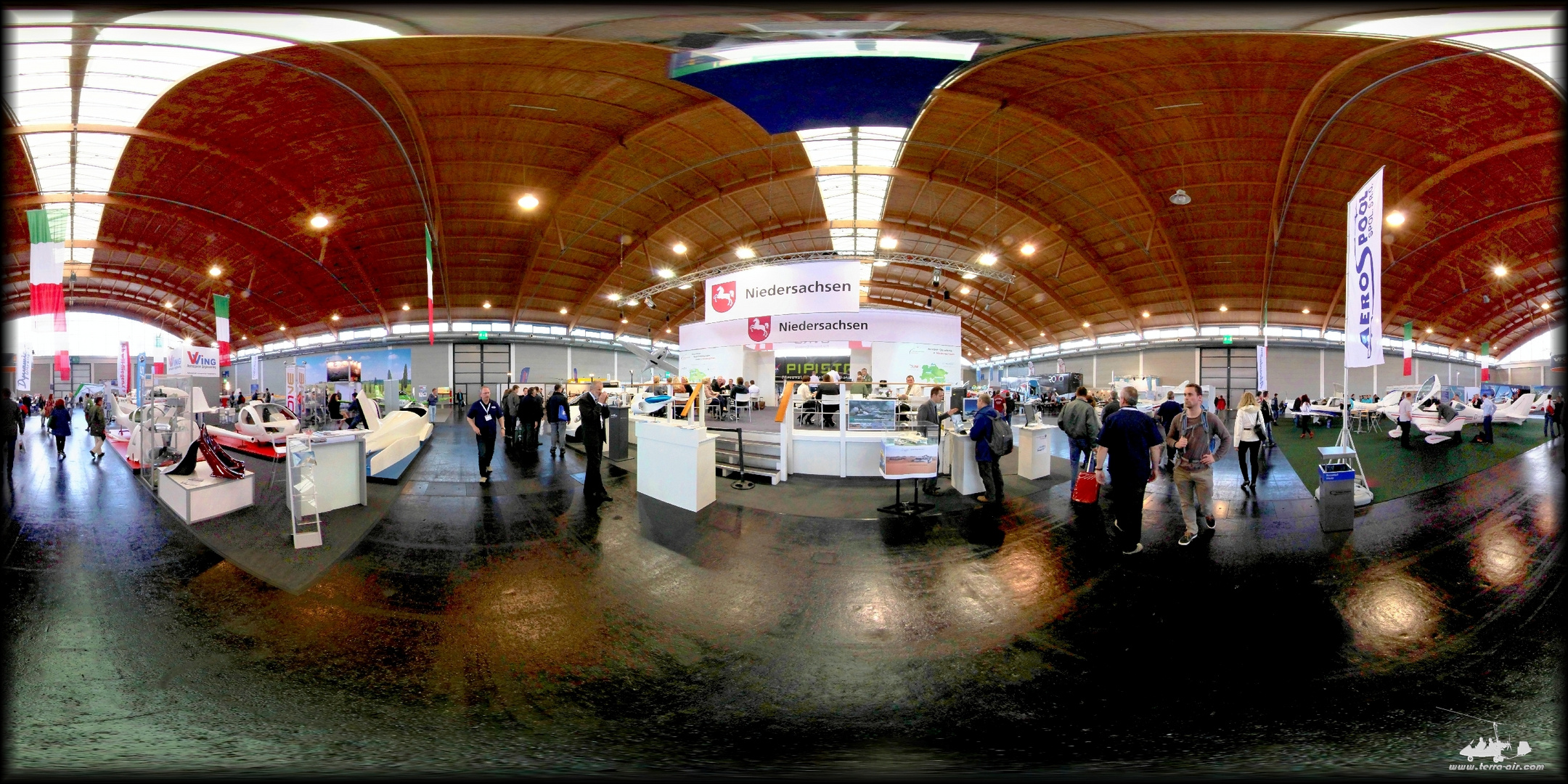 Aero 2015 Messestand Panorama