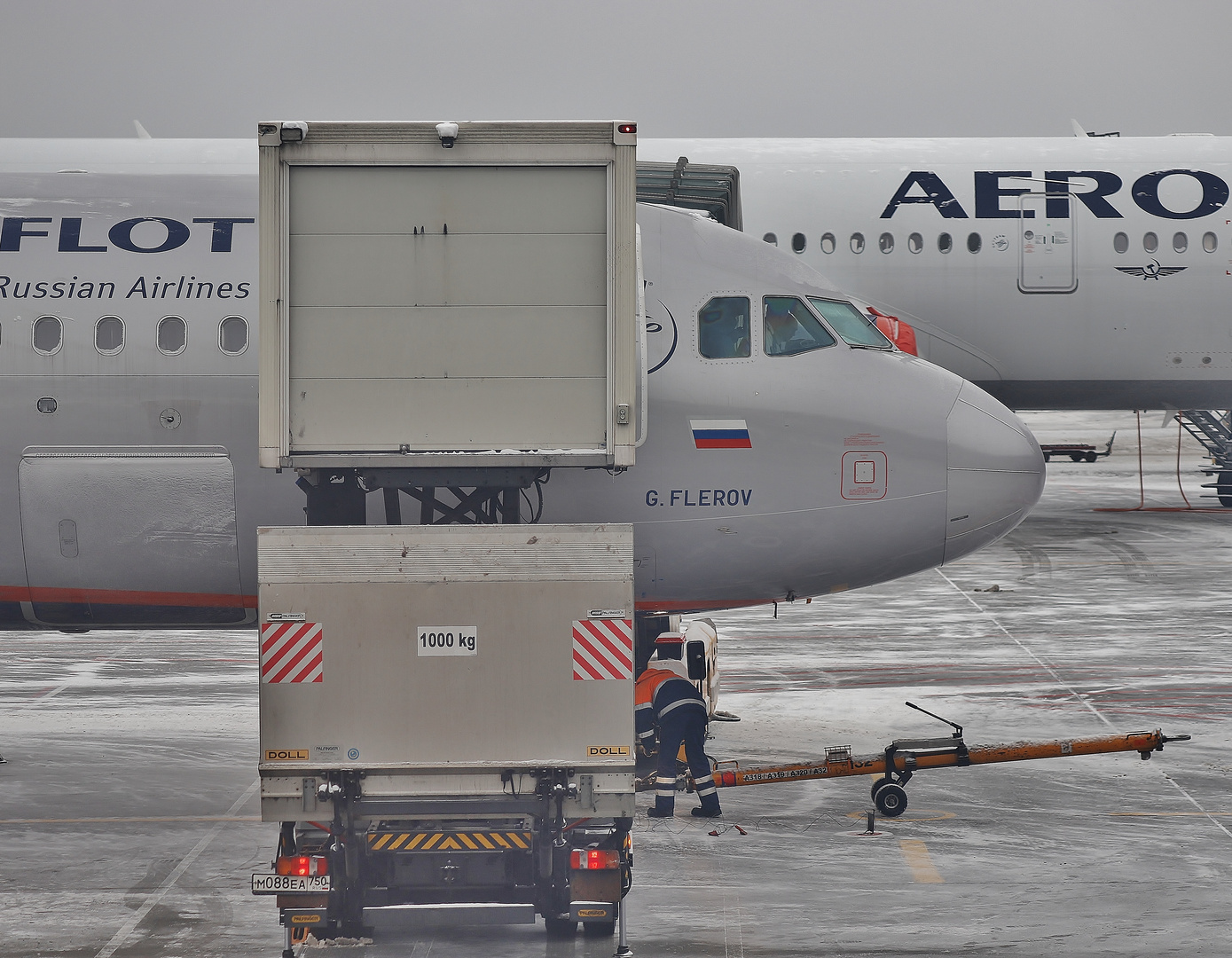 AERO+FLOT= Aeroflot