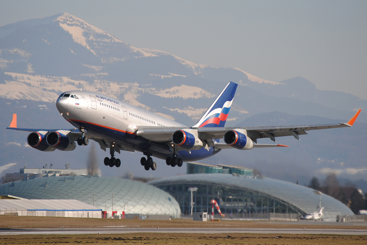 Aeroflot Ilyushin IL-96-300