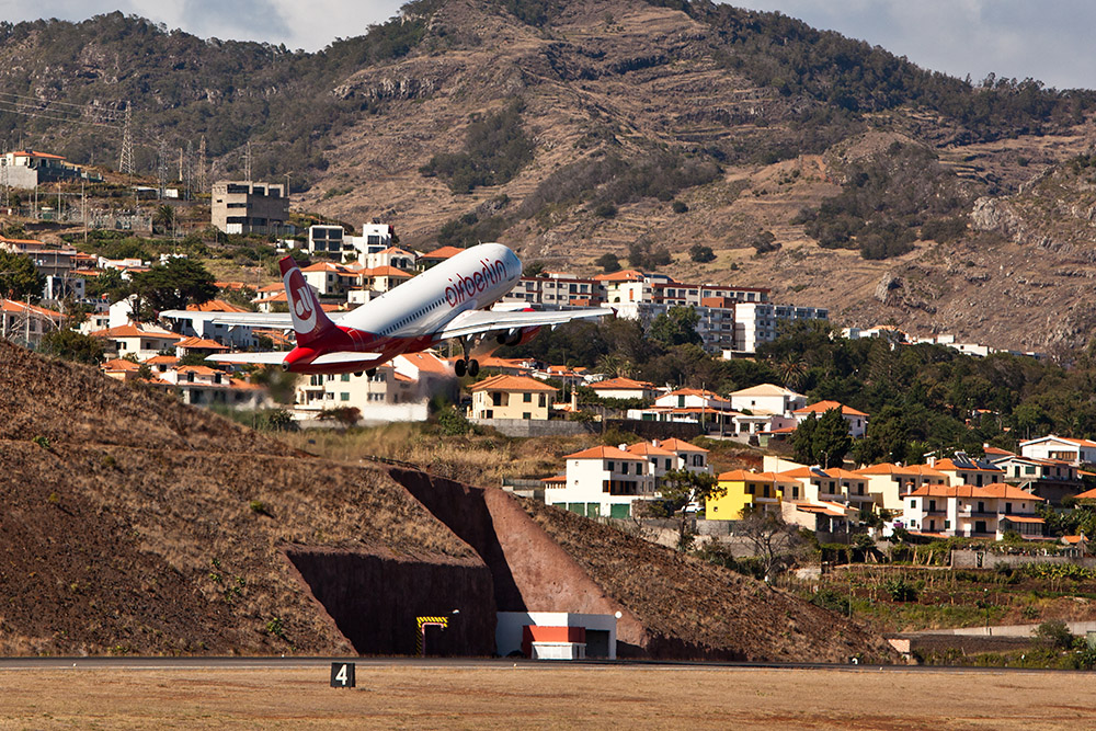 Aeroporto da Madeira (FNC) - Bye bye Madeira -