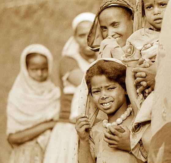 Äthiopische Frauen und Kinder