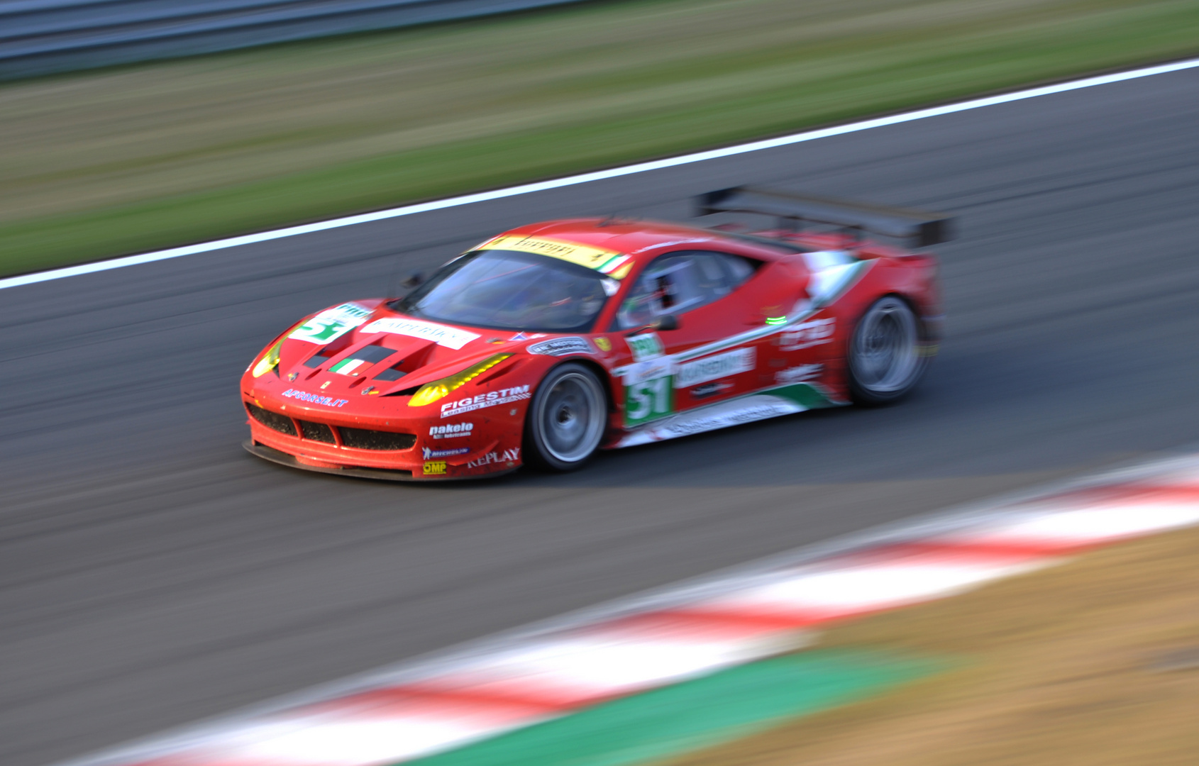 -- > AF Corse Ferrari 458 LM GTE Pro / Fisichella - Bruni 