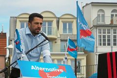 AFD Kundgebung und Gegendemo in Warnemünde (3)