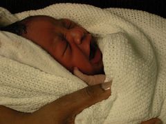 Afernee - The Hand (01:24 hours after birth)