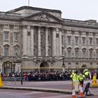 Affluence... !  --  Buckingham Palace  --  Andrang… !