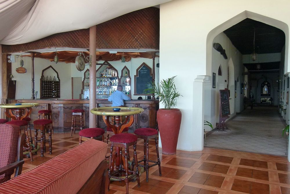 ...Africa House Hotel - Zanzibar...