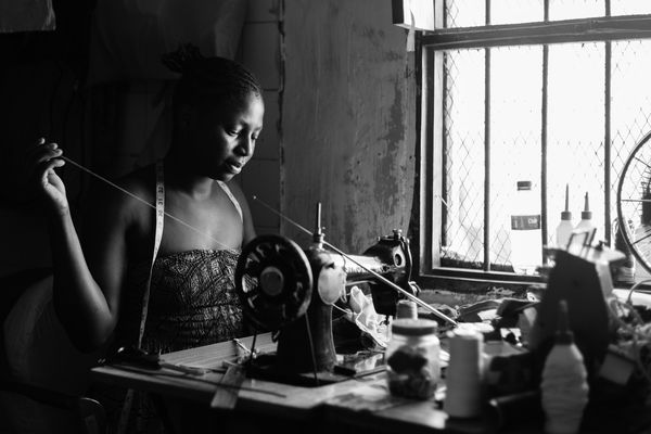 African shores - the tailor