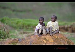 Afrika - Wo Kinder trotz allem glücklich sind