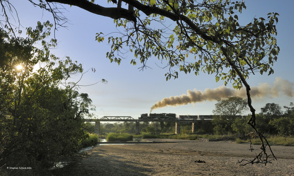 Afrika; Zimbabwe 2013 (4) Lukosi Riverbridge