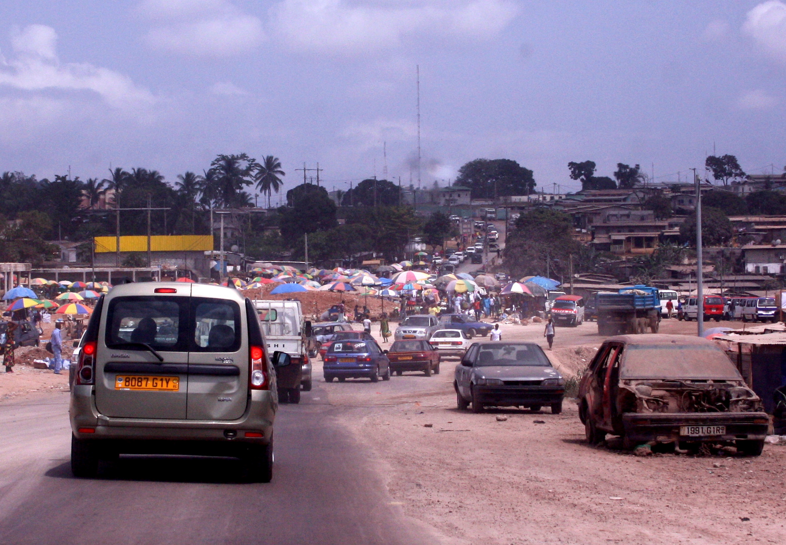 Afrika_Gabun_Libreville_Lambarene_Autoverkehr