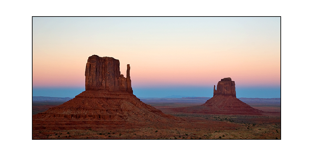 After Sunset im Monument Valley