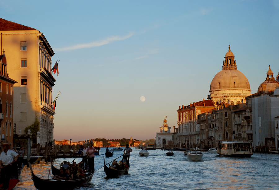 Afternoon on Gran Canal