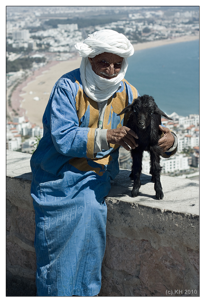 Agadir: Berber with goat at the Kasbah