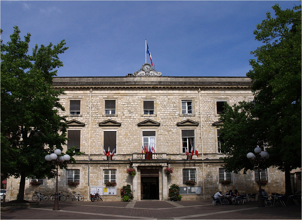 Agen ( Lot-et-Garonne) - L’Hôtel de ville - Das Rathaus