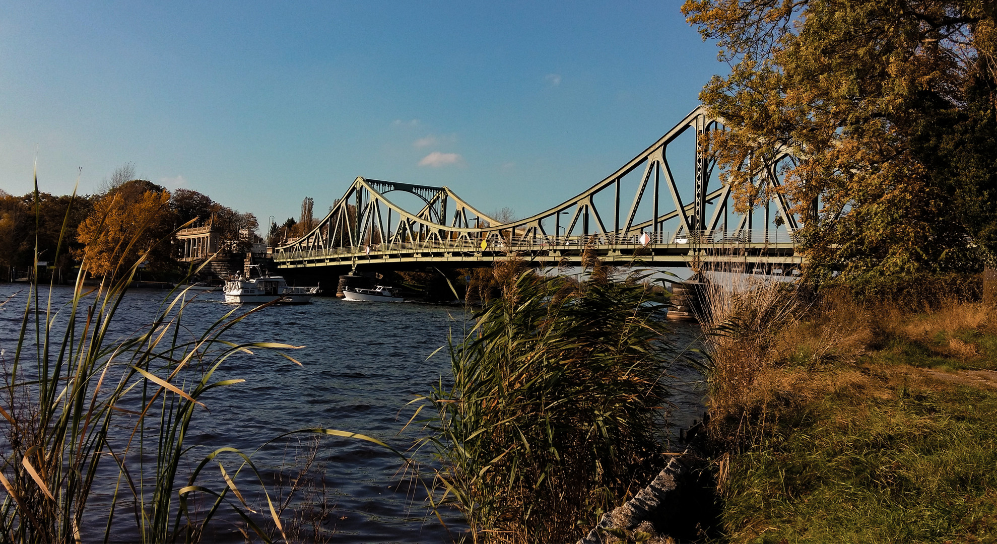 Agenten_Brücke