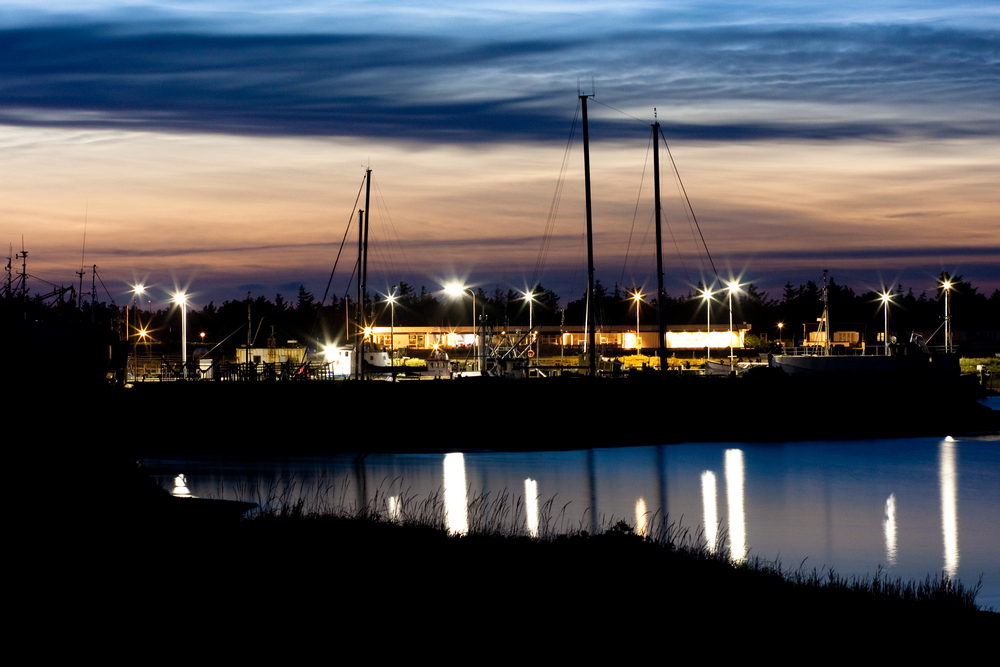 Agger Hafen bei Nacht