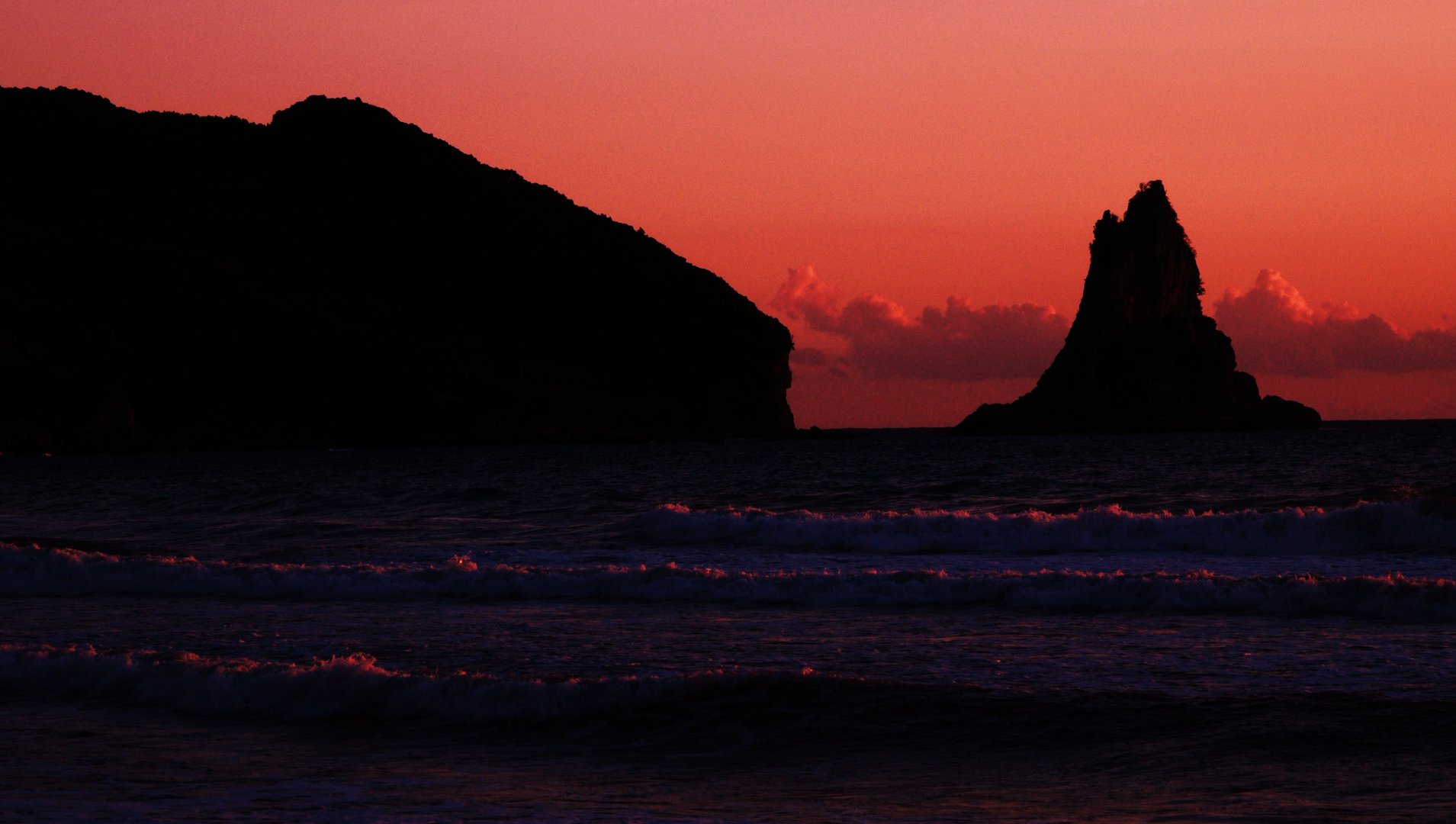 Agios Gordios Beach by night