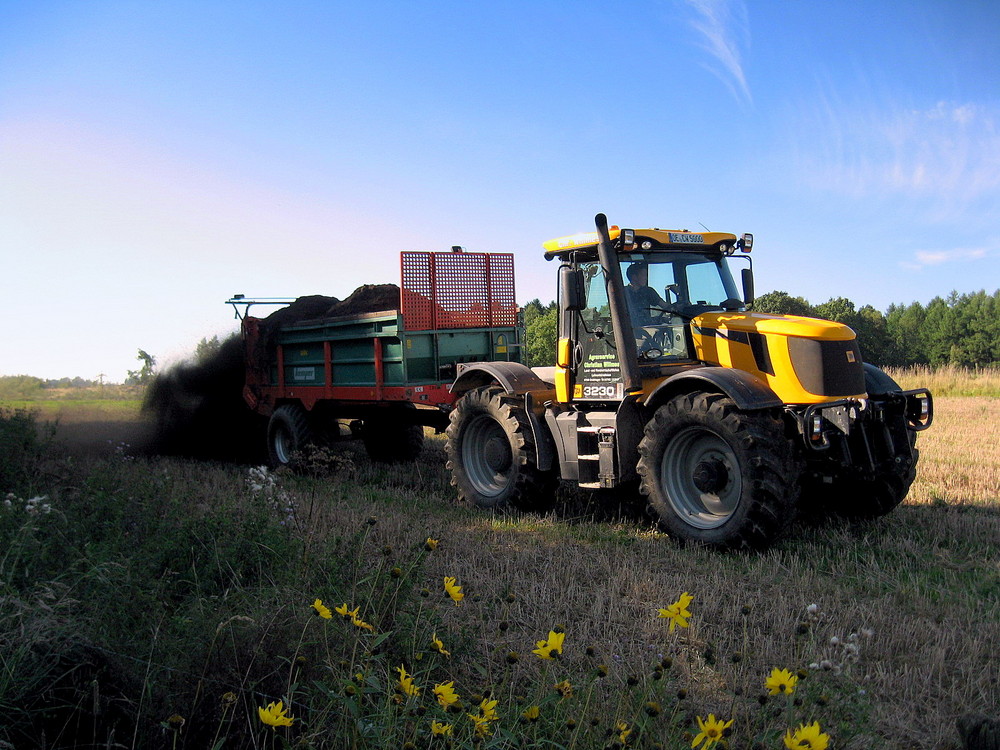 Agrarservice Willmes mit JCB 3230