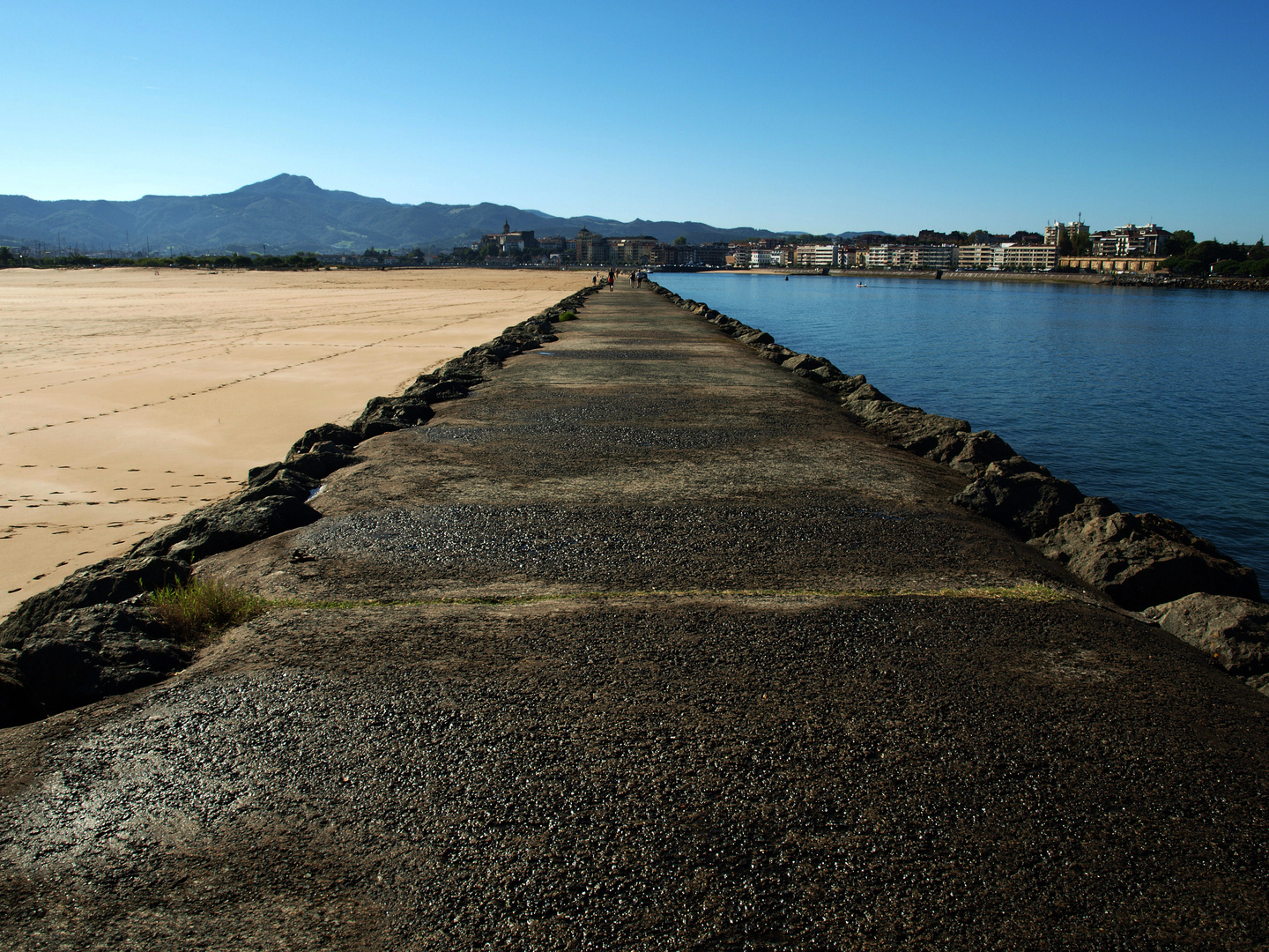 Agua, tierra y aire