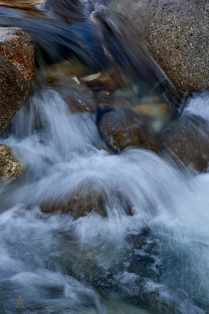 Agua y granito