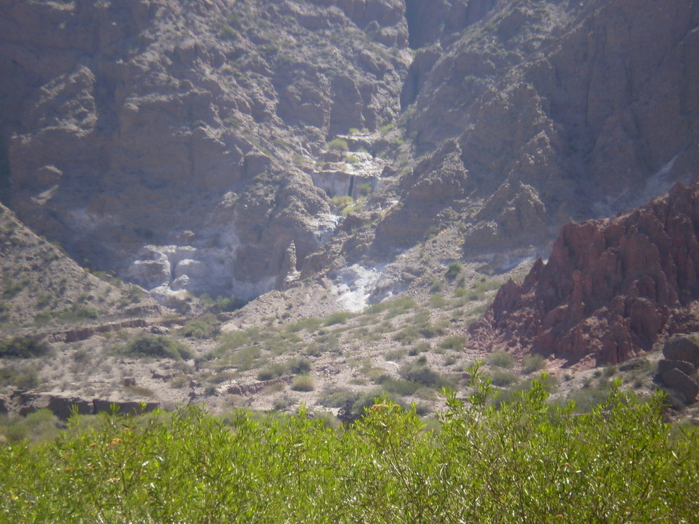 AGUADA DE CHILCA - CAFAYATE - SALTA - AL PIE DEL CERRO "EL ZORRITO"