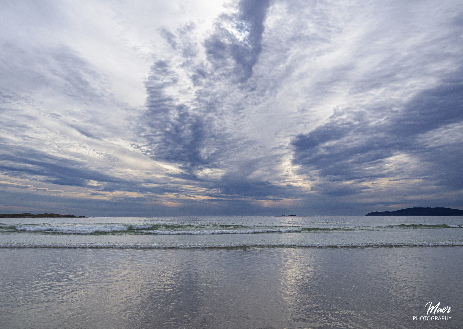 Agua,mar y cielo en Carnota. Galicia.