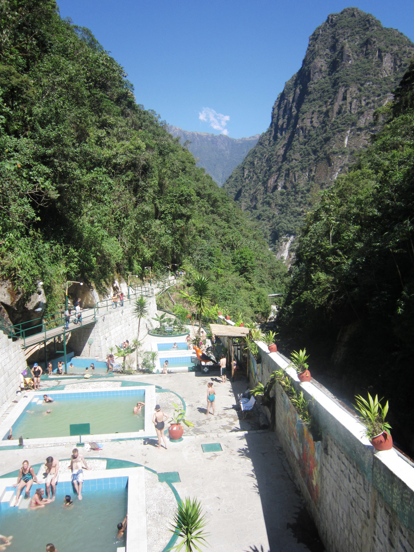 AGUAS CALIENTES 1