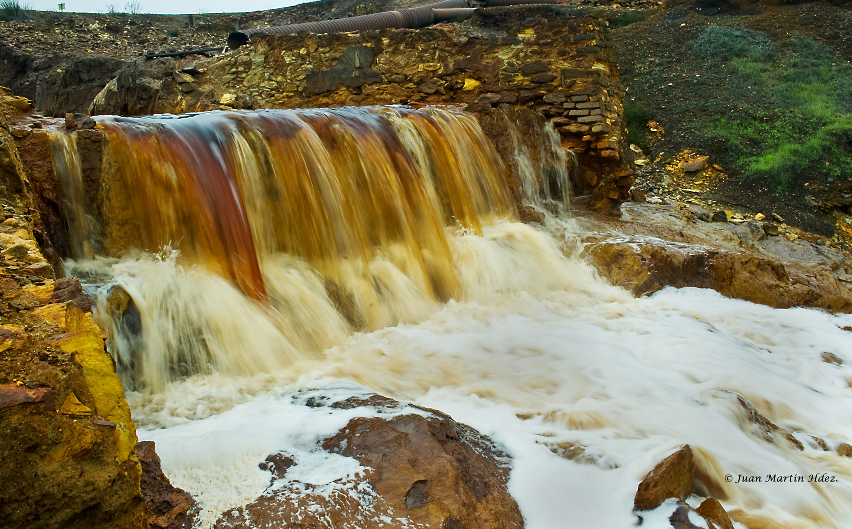 AGUAS DEL RIO TINTO