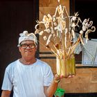 Agung offering the jerimpen