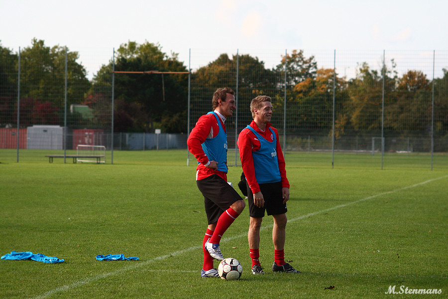 Ahmet Cebe und Andreas Lumpi Lambertz beim Training an der LTU Arena