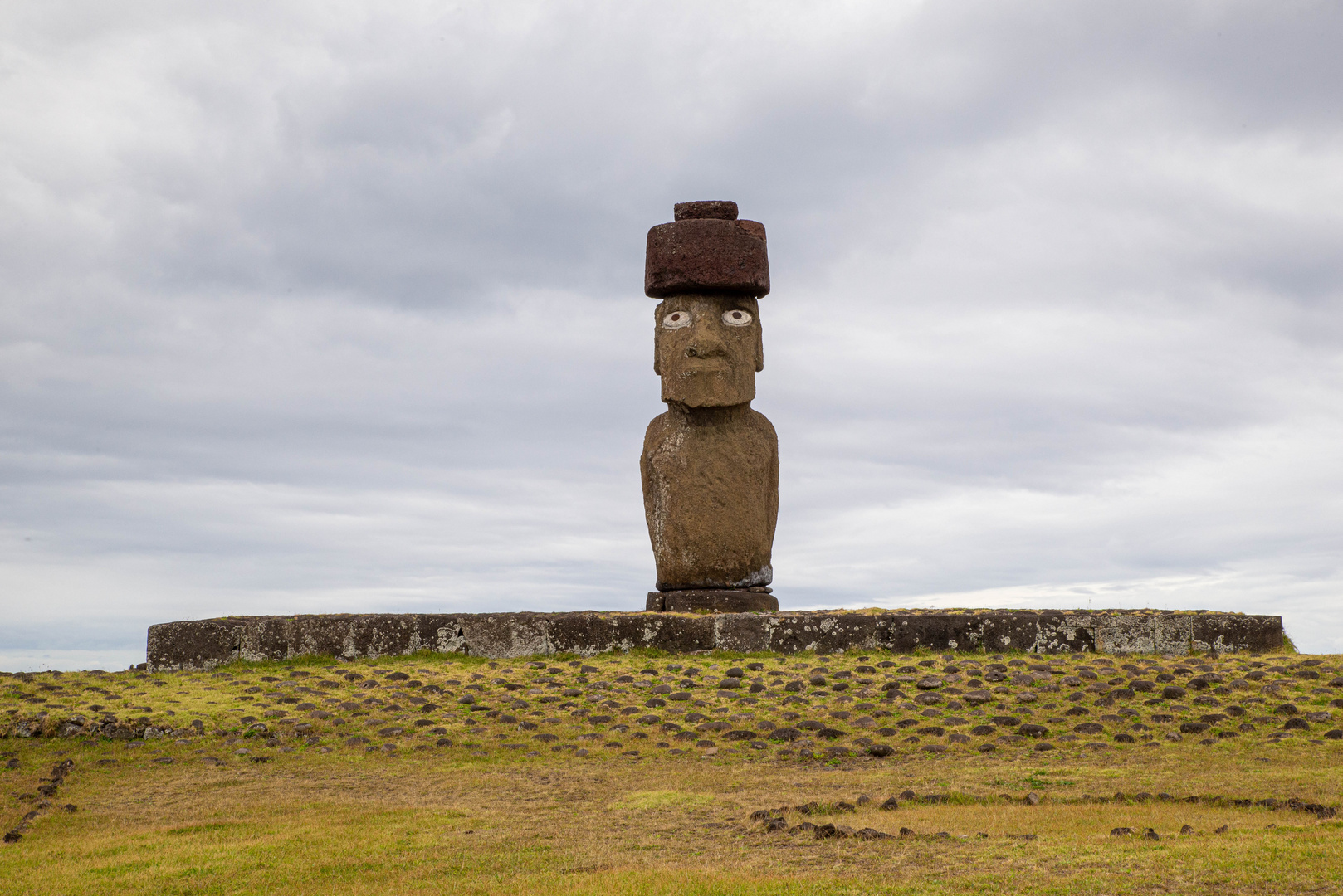 Ahu Ko Te Riku mit dem sehenden Moai